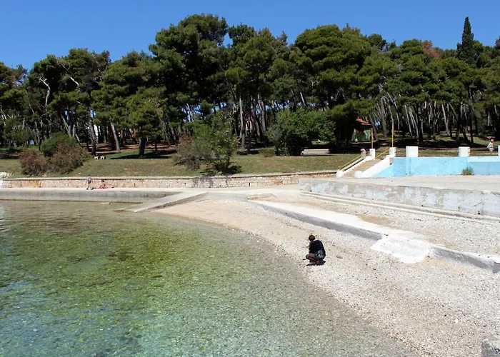 With A Parking Space - 14533 *