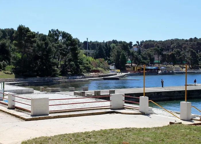 With A Parking Space - 14533 *